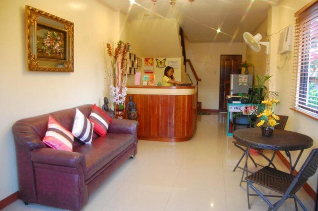 Balayong Pension Puerto Princesa Exterior foto