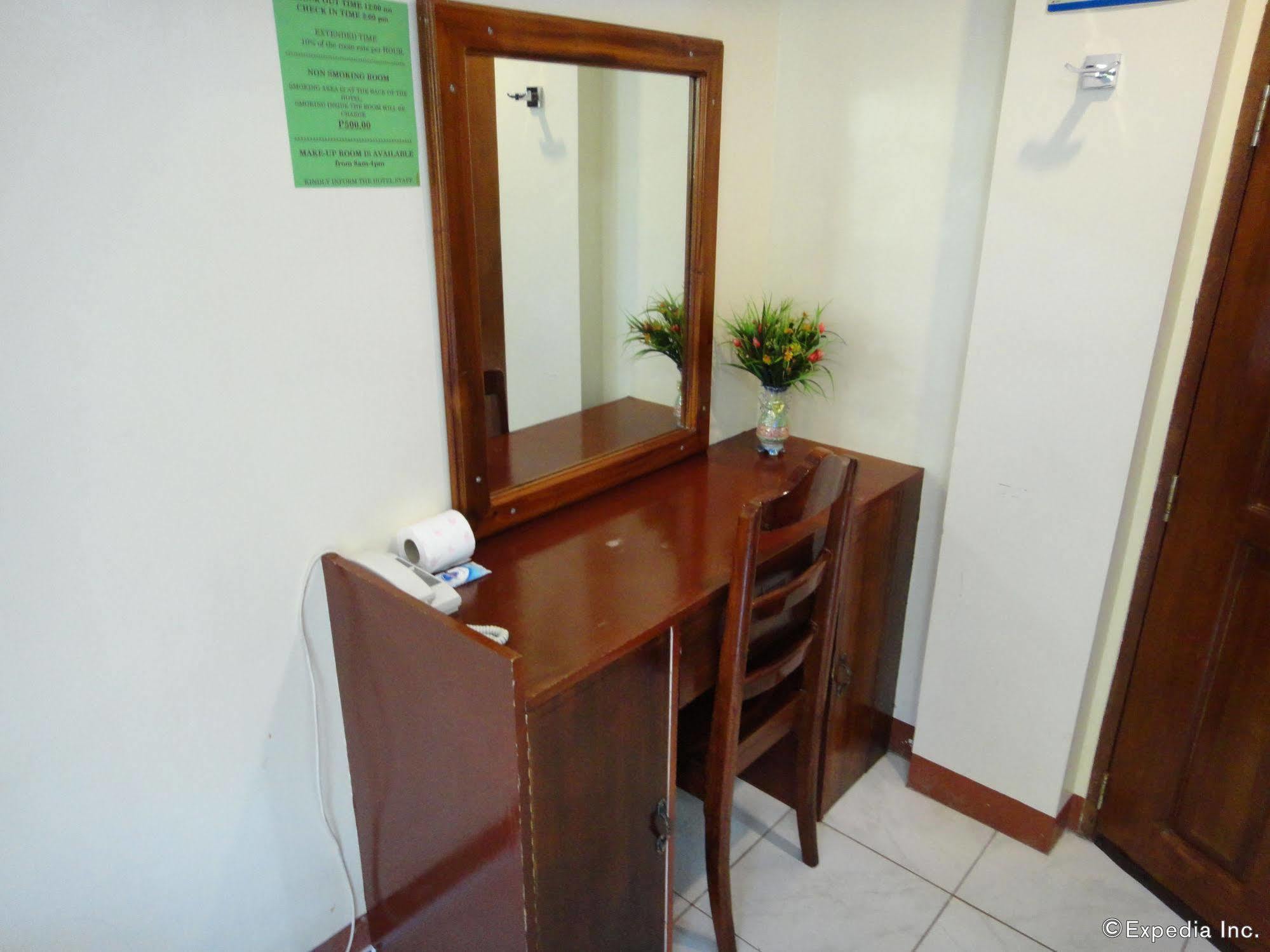 Balayong Pension Puerto Princesa Exterior foto